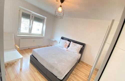 Neuburg Apartment | Room with Balcony in Neuburg