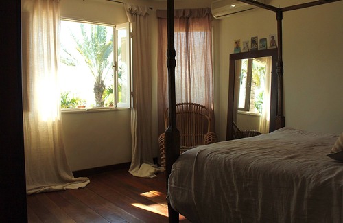 Plateau-Caillou House | Room with Creole charm with air conditioning, wifi, pool, parking and large garden