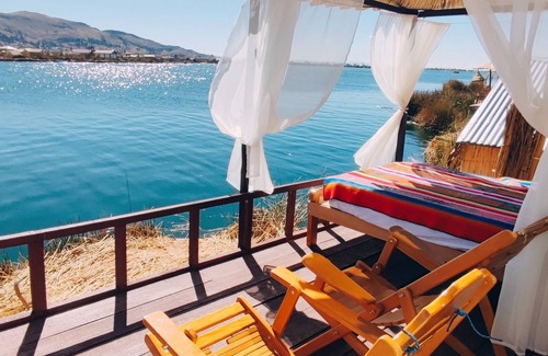 Puno Boat Rental | Room with Panoramic view in the Uros - Lake Titicaca