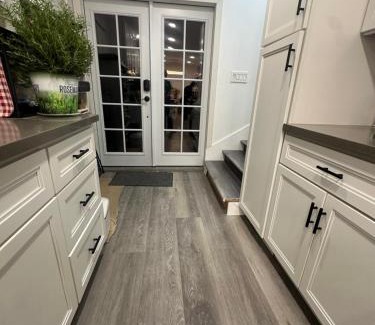 Los Angeles Bed & Breakfast | Room with private bathroom only minutes away from KIA Forum and LAX airport