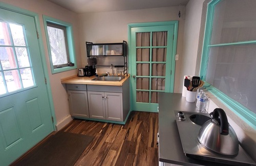 Bellingham Apartment | Room with private entrance, WiFi and AC in lovely Bellingham