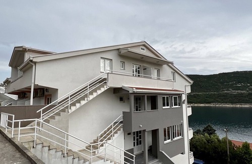 Neum Apartment | Room with Sea View and Terrace