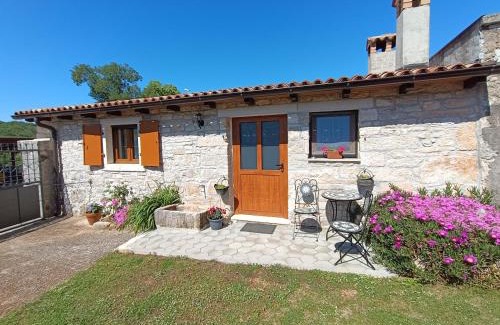 Kanfanar House | Room Zonti
