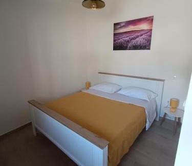 Kanfanar House | Room Zonti
