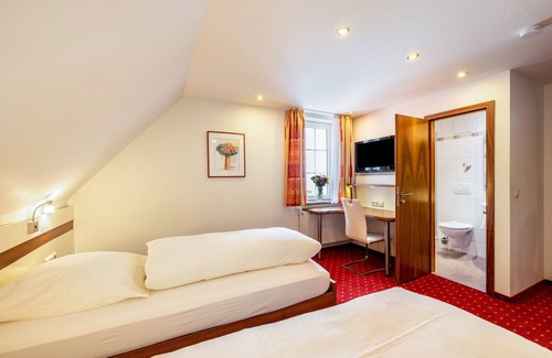 Rosenfeld House | Room 'Zweibettzimmer 25' with Wi-Fi