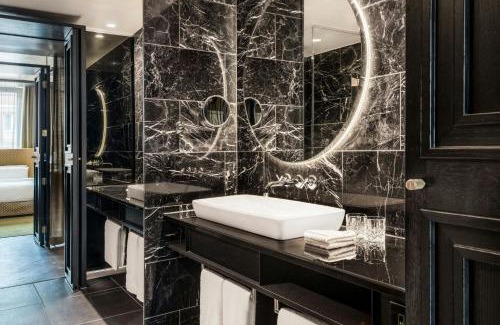 Westend Hotel | Roomers Munich, Autograph Collection