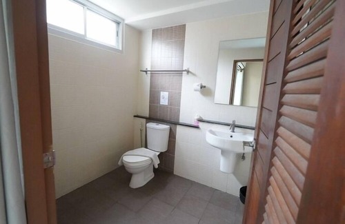 Tha Sala Hotel | RoomQuest Tha Sala