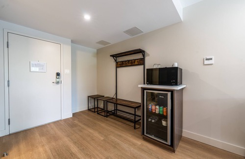 Golden Hotel | Rooms at Riveredge
