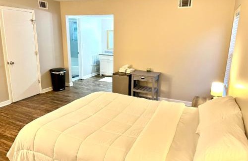 Church Street Apartment | Rooms by Month Atlanta