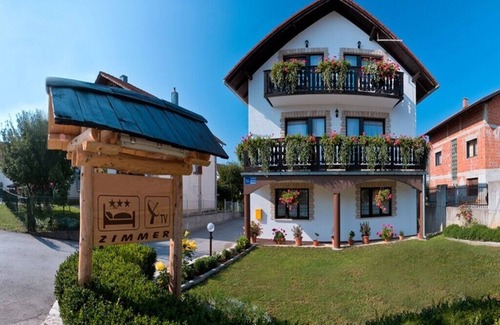 Grabovac Apartment | Rooms Ilija, (10767), Rakovica, hr