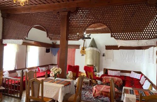 Kruje Bed & Breakfast | Rooms Merlika -Inside the Castle-