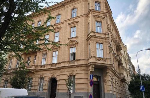 Brno-stred Apartment | ROOMS Veveri - Uvoz, 10 min by walk to the center