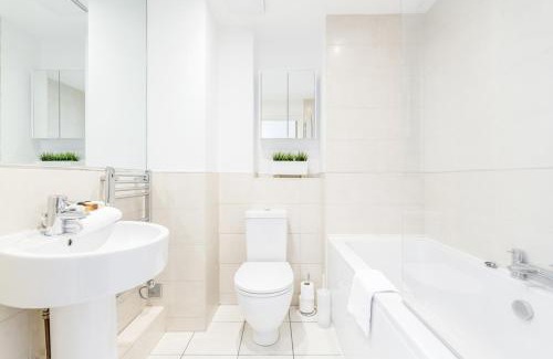 Guildford Apartment | Roomspace Serviced Apartments - Abbot's Yard
