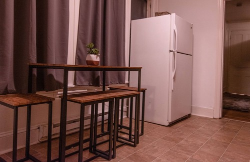 Wilmington Apartment | Roomy 2-BR work-stay, walking distance to downtown