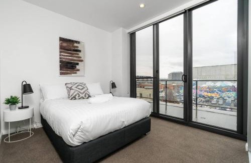 Braddon Apartment | Roomy 2BR 2BA City-Centre Apt - Hosted by CanStay