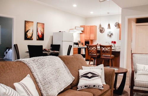 Floyd Apartment | Roomy Apt. Downtown Floyd; Golden Maple Homestays