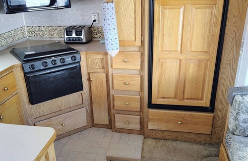 Littlefield House | Roomy Bear Cave RV in the Desert in Marvelous Scenic, Arizonan