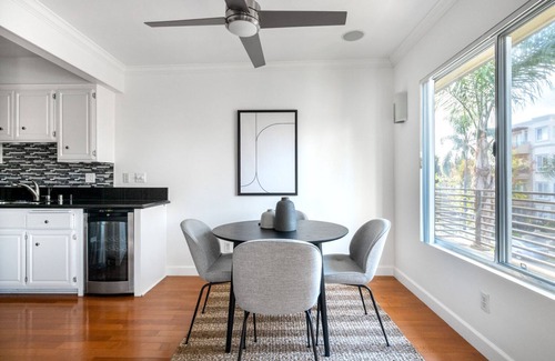 Sawtelle Apartment | Roomy Brentwood 2BR w/Gym + Courtyard, walk to Dining, by Blueground