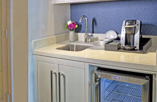 Central Beach Hotel | Roomy Oceanfront Stay with Scenic Balcony Views Close to Shopping Centers