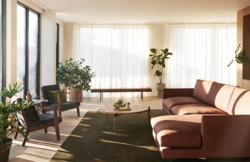 East Falls Hotel | ROOST Kelly Drive