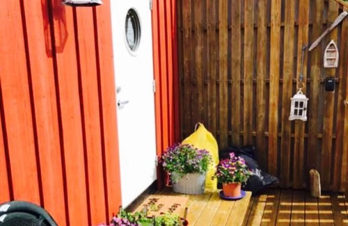 Straumsjoen Cabin | Rorbu 3-Bed Fishermans Cabin in Straumsjoen