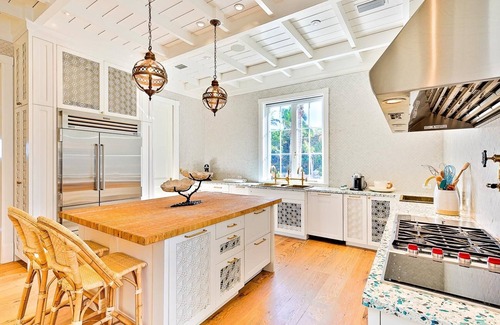 Dunmore Town House | Rosalita - Oceanfront Estate - Fully Staffed - Chef & Butlers