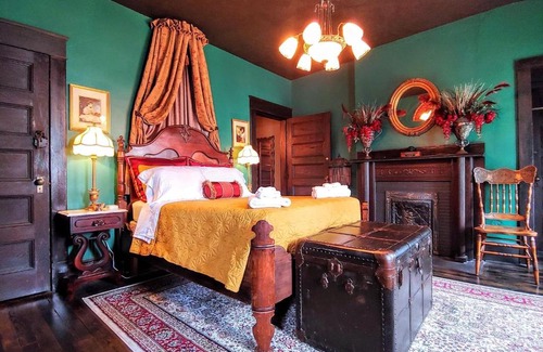 Bristol Apartment | Rosamond’s Room