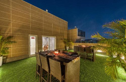 Gurugram Apartment | ROSASTAYS Gurugram Golf Course