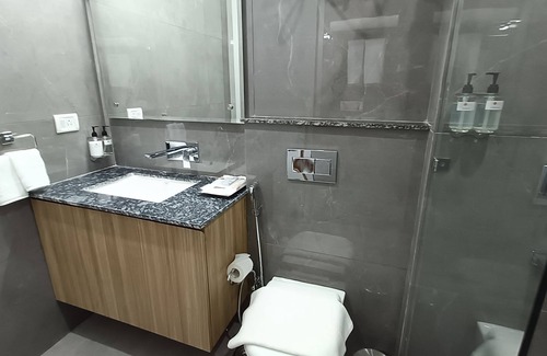 Sector 31 House | ROSASTAYS Gurugram Sec 31