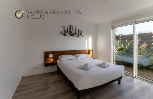 Ploudalmezeau Apartment | ROSCAROC ENEZ HIR - Charmant T4 proche plage