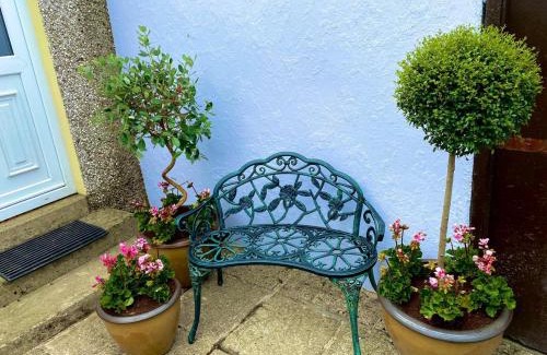 Portrush House | Rose Cottage: Delightful 4 bedroom detached home