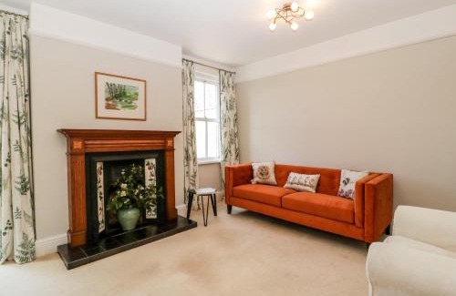 Llanvihangel Crucorney House | Rose Cottage