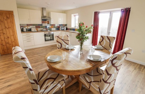 Ardens Grafton Cottage | Rose Cottage