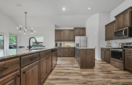 Forest Hill House | Rose Crest Casa