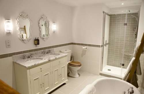 Warwick Town Centre Hotel | Rose & Crown