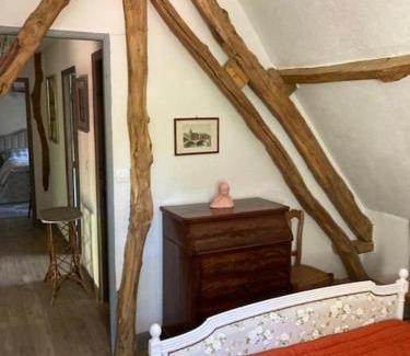Maisnieres House | Rose des prés