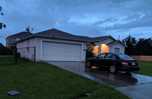 Port Saint Lucie House | Rose Joe Paradise
