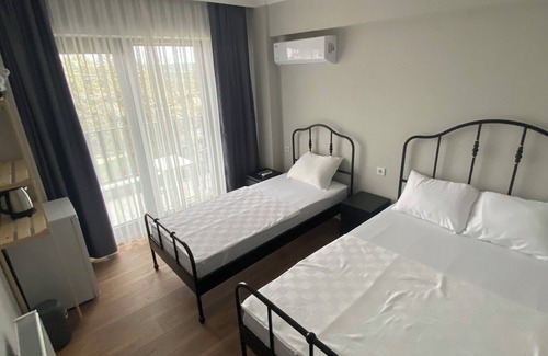 Ezine Hotel | Rose Otel