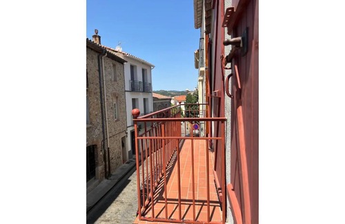 Ceret Apartment | Rose's 104 in the city of artists