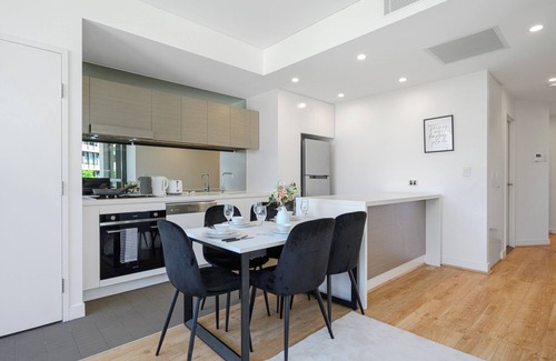 Rosebery Apartment | Rosebery near Airport & Train & Shops