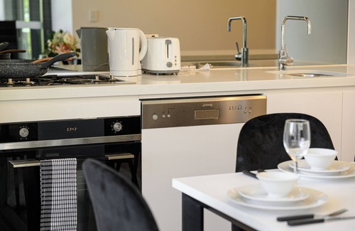 Rosebery Apartment | Rosebery near Airport & Train & Shops