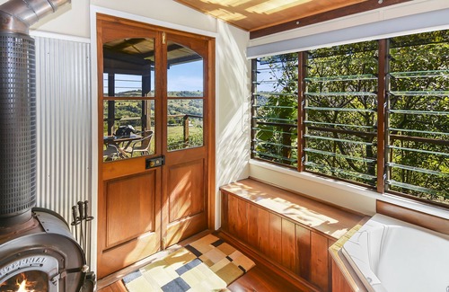 Maleny Cottage | Rosebrook Cottages - Private Luxury 2 min from Maleny