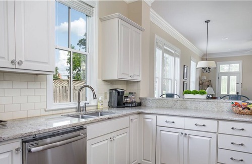 Downtown Ruston House | Rosebud Cottage - Luxurious 3 Bedroom in Downtown Ruston