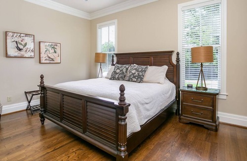 Downtown Ruston House | Rosebud Cottage - Luxurious 3 Bedroom in Downtown Ruston