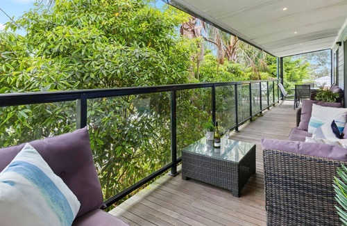 Rosebud House | ROSEBUD GROUP GETAWAY