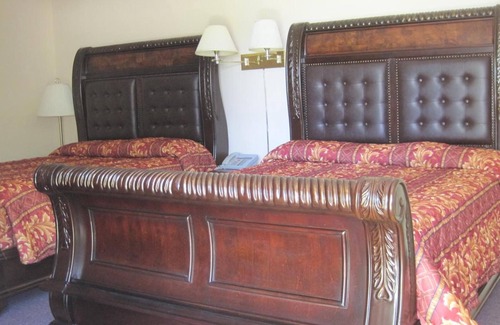 Stratford Hotel | Rosecourt Motel