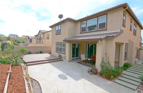 Azusa House | Rosedale Azusa