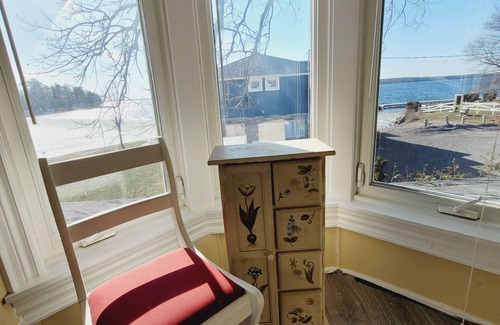Rosedale Cottage | Rosedale Cottage retreat @ Balsam Lakefront