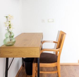 Krieglach House | Roseggercafé
