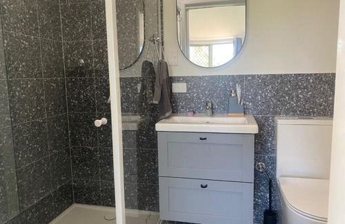 Widgee Apartment | Rosehill cottage and bush retreat